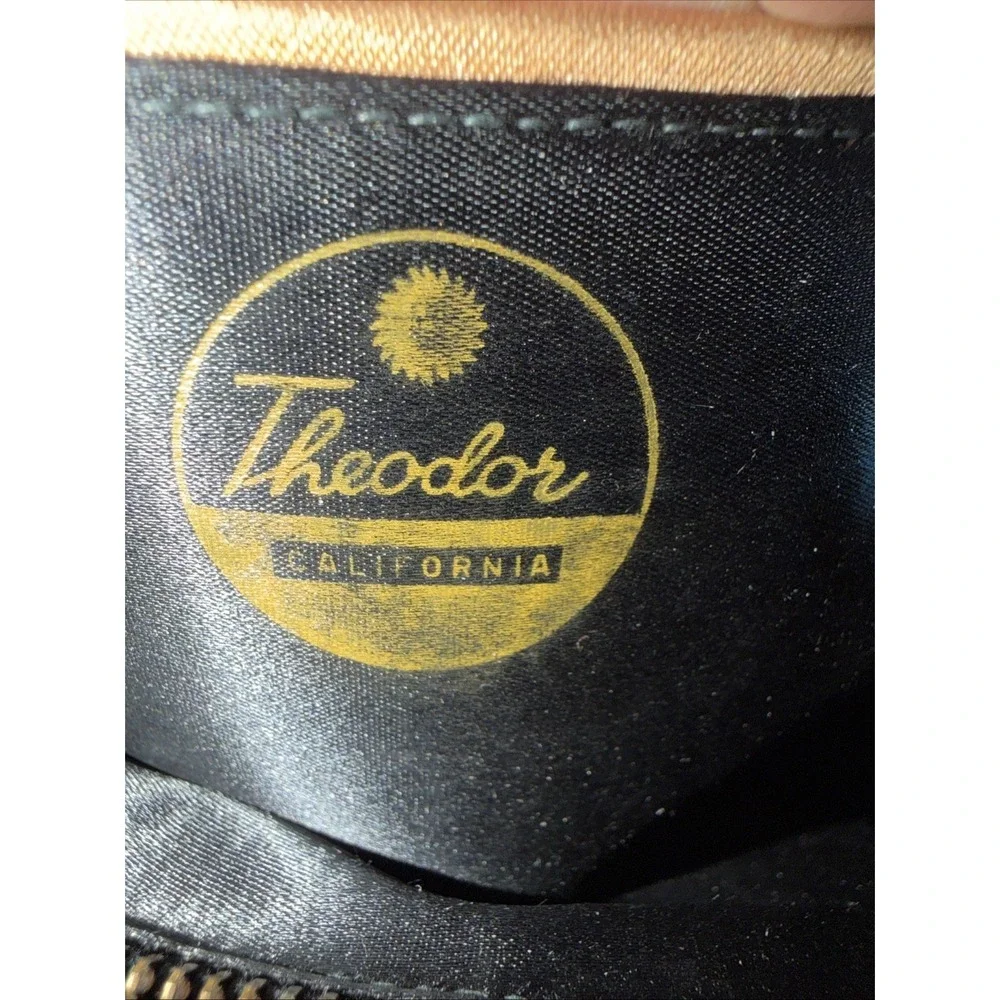 Vintage Theodore California Black Patent Leather Purse Brass Closure GW996